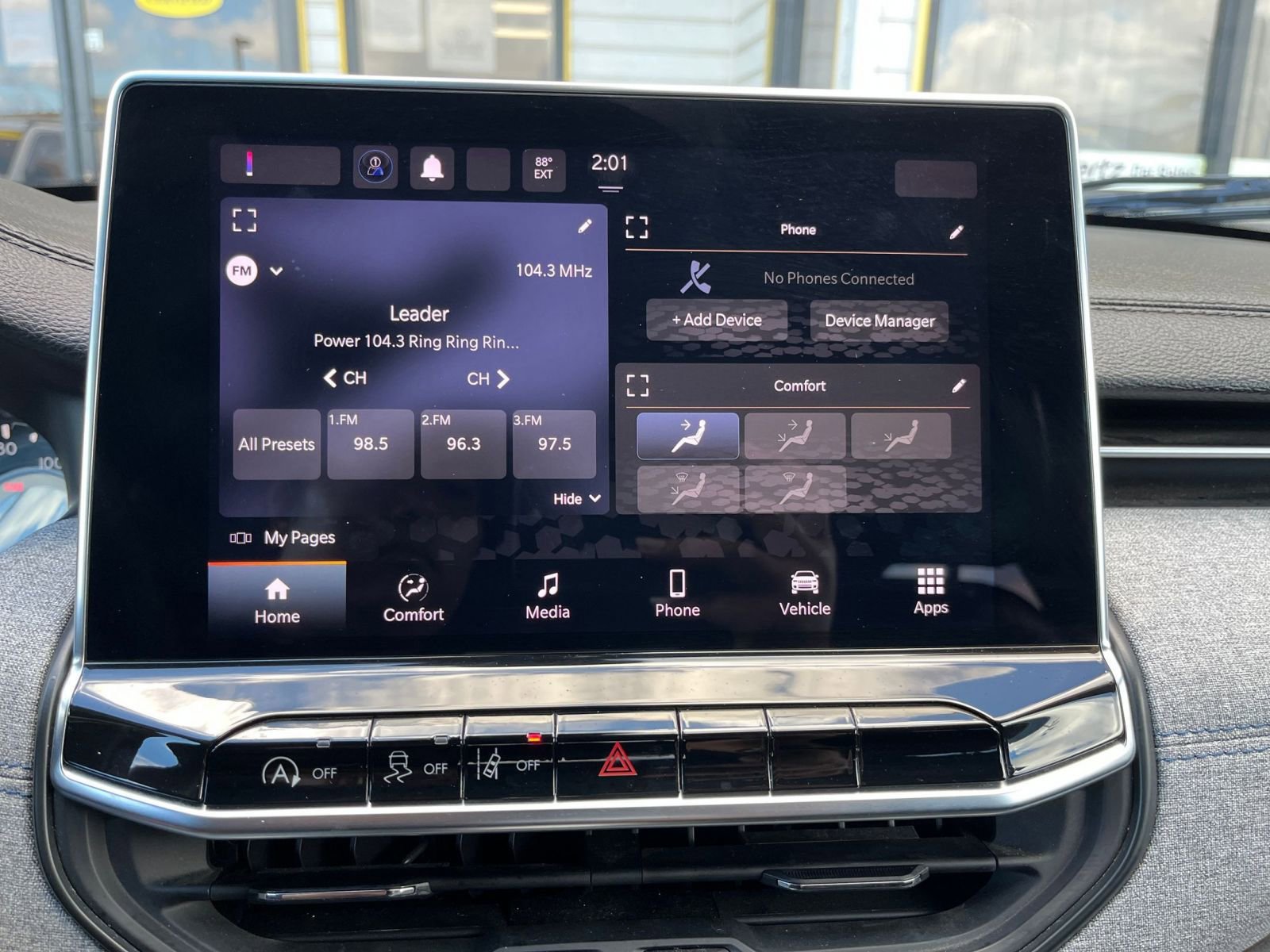 Thumbnail: 2023 Jeep Compass - 21