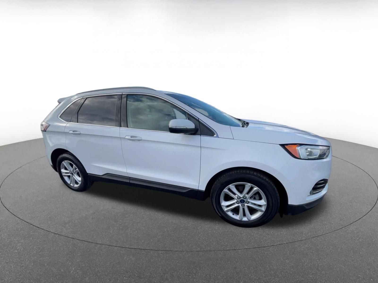 Thumbnail: 2020 Ford Edge - 2