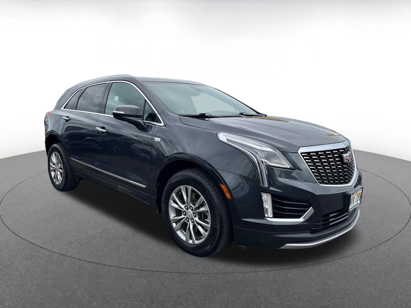 Thumbnail: 2023 Cadillac XT5 - 1