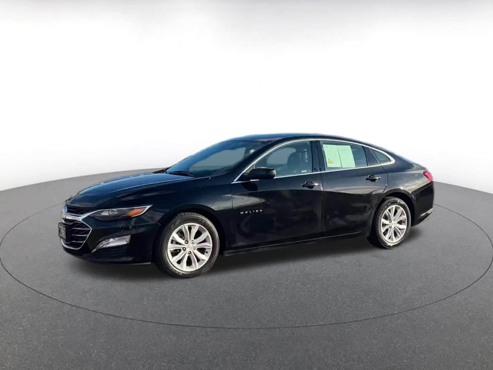 Thumbnail: 2023 Chevrolet Malibu - 8