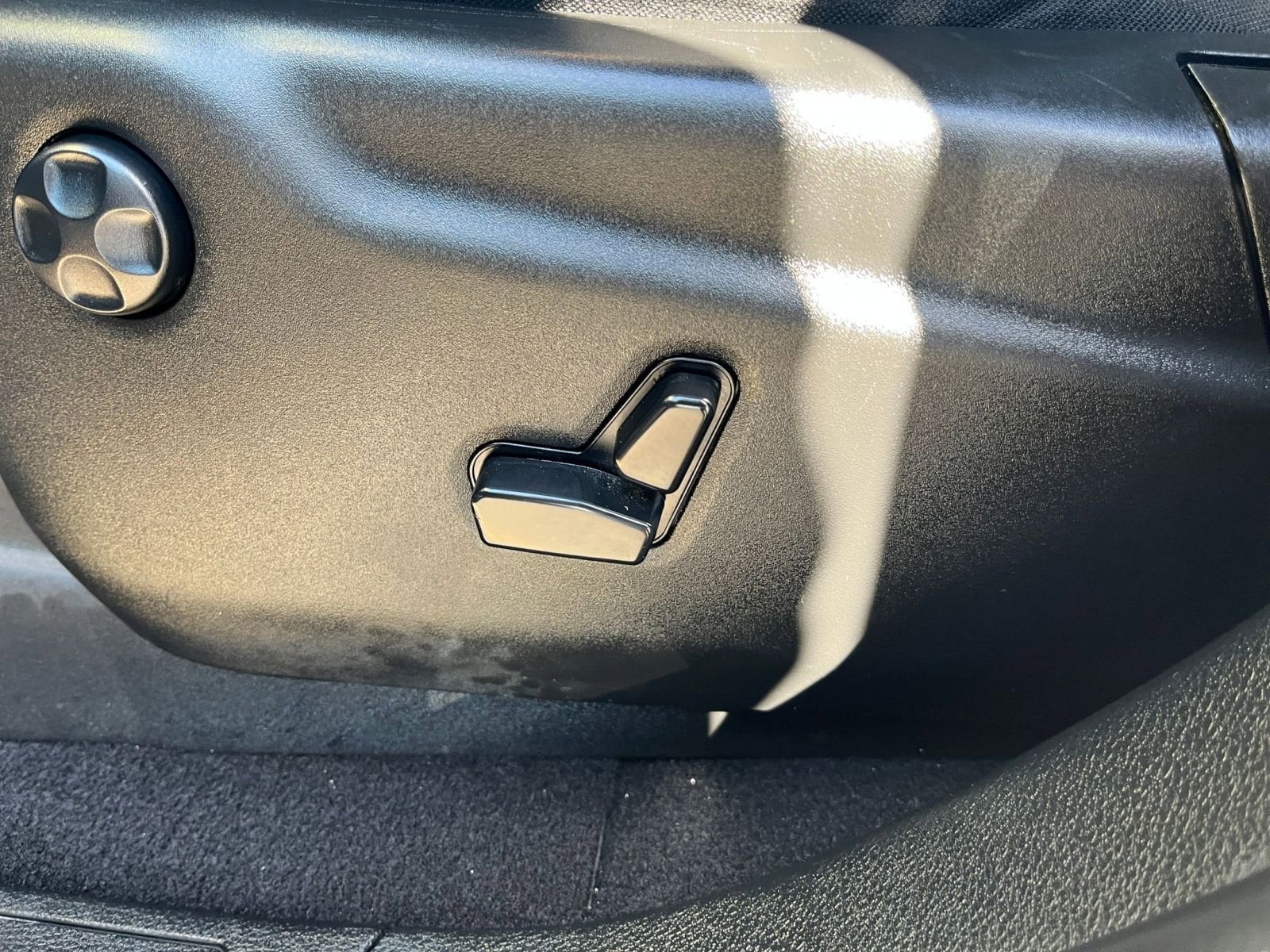 Thumbnail: 2023 Dodge Durango - 21