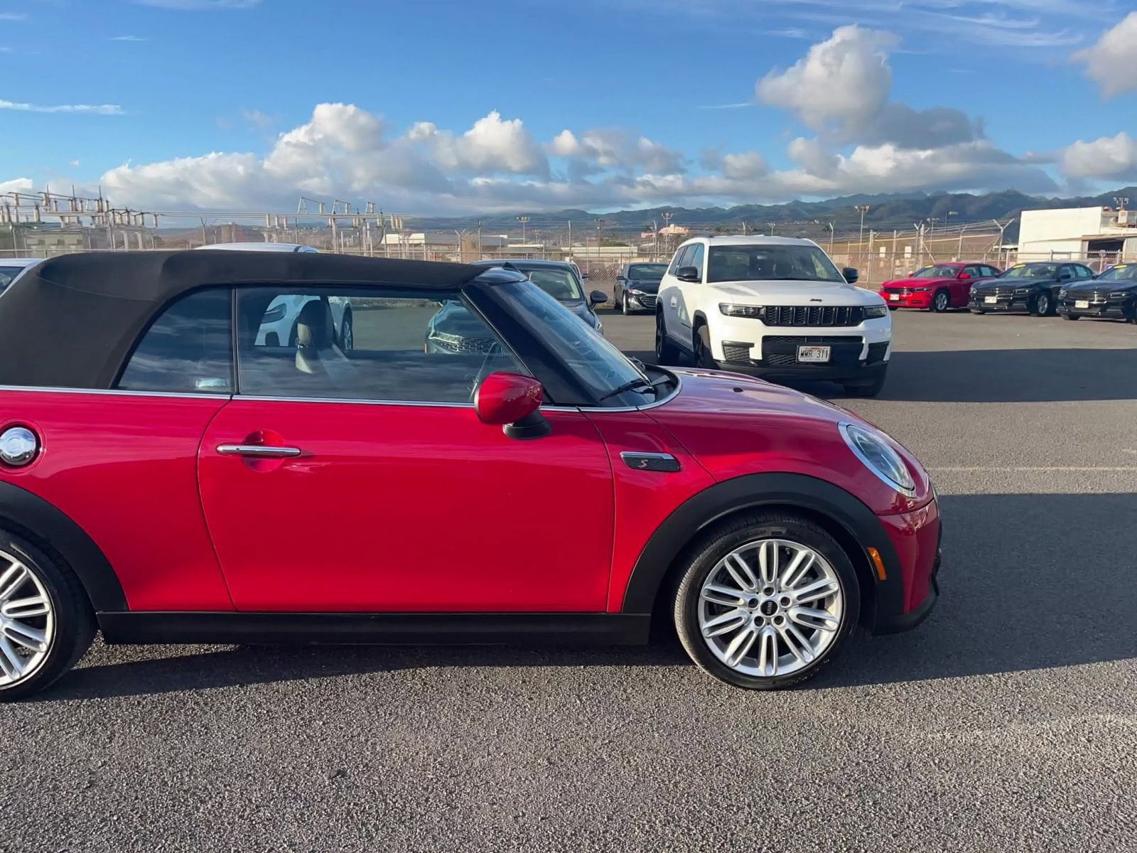 Thumbnail: 2024 MINI Cooper Convertible - 14