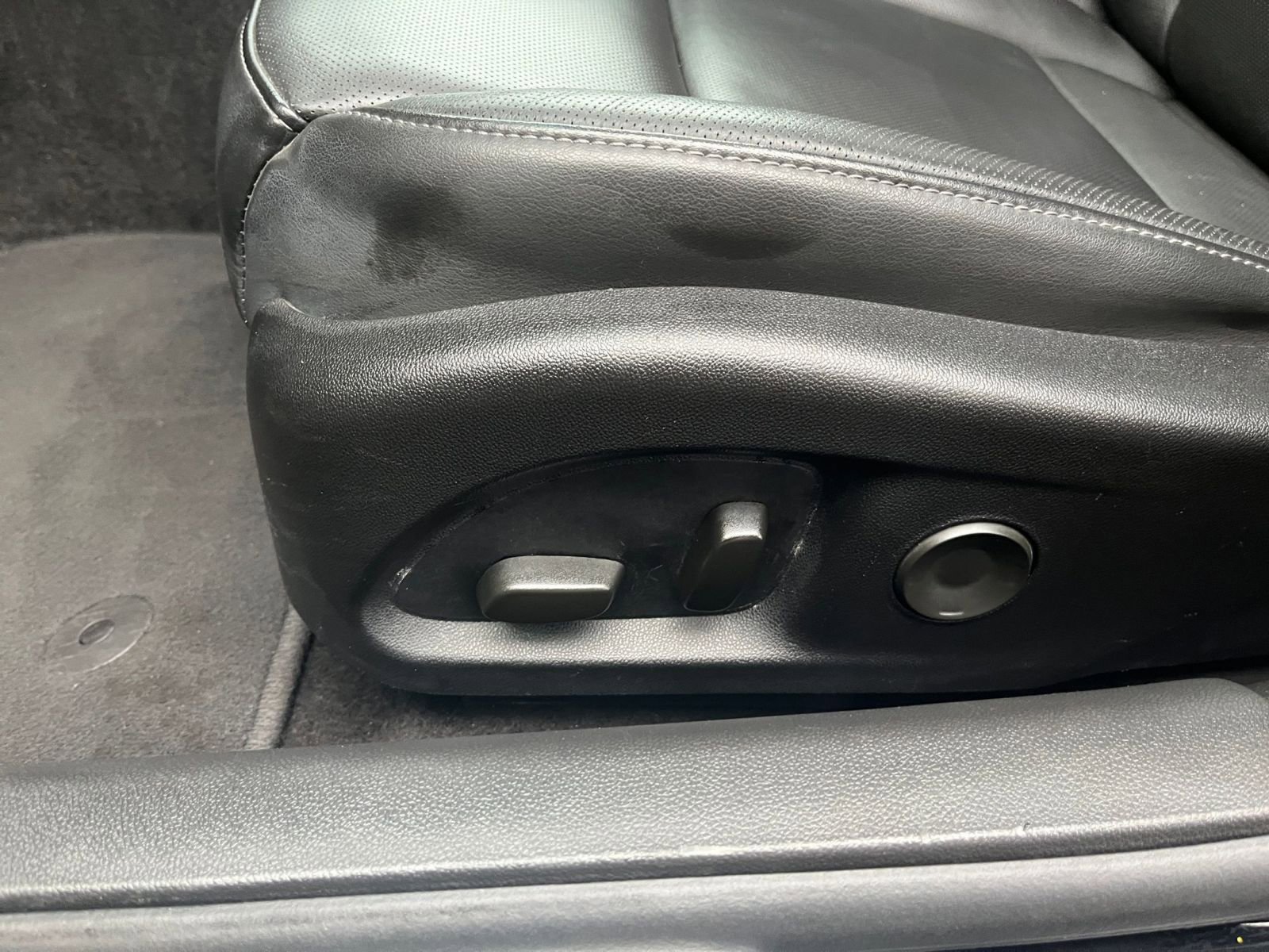 Thumbnail: 2023 Cadillac CT4 - 23