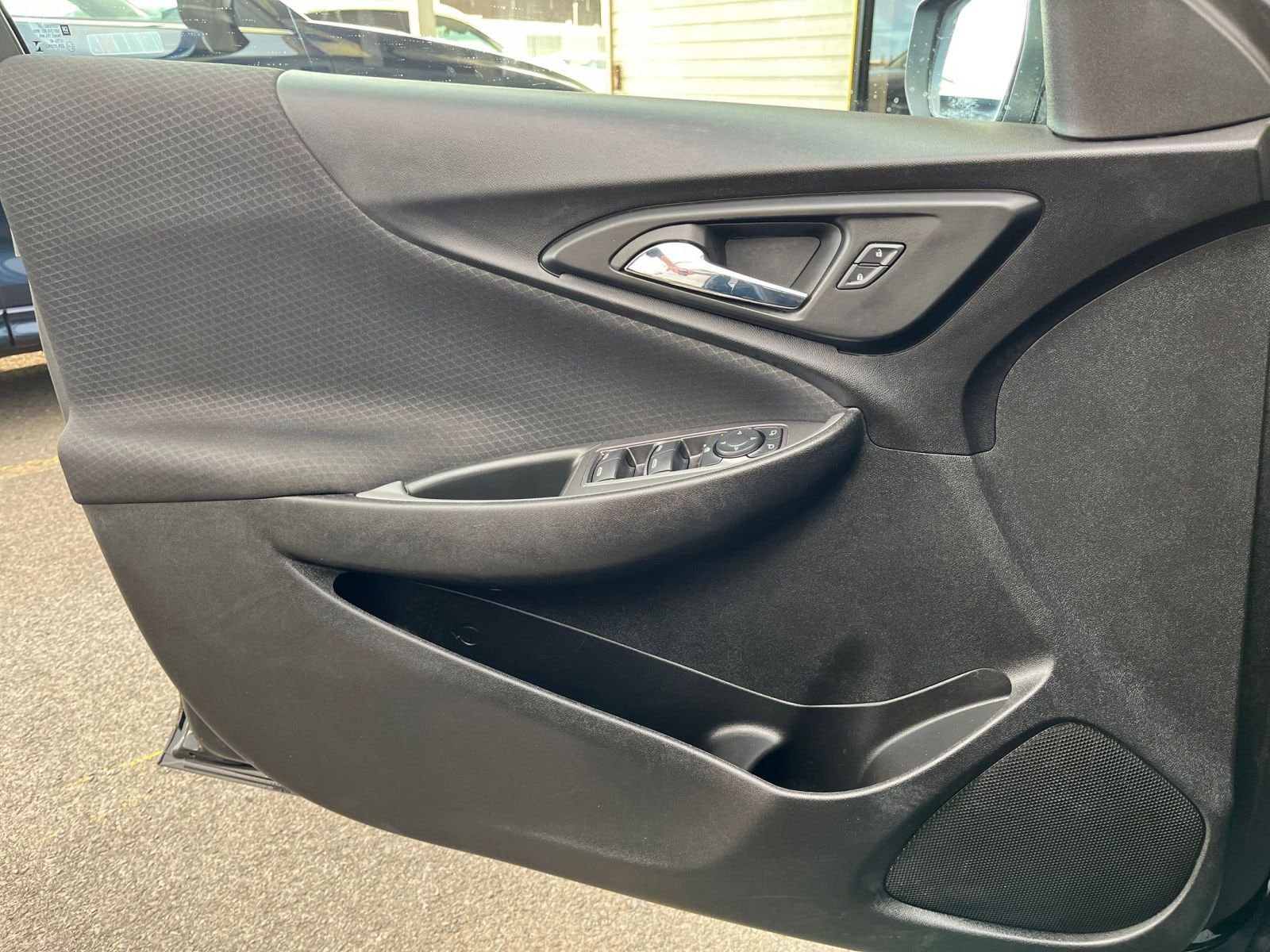 Thumbnail: 2023 Chevrolet Malibu - 20