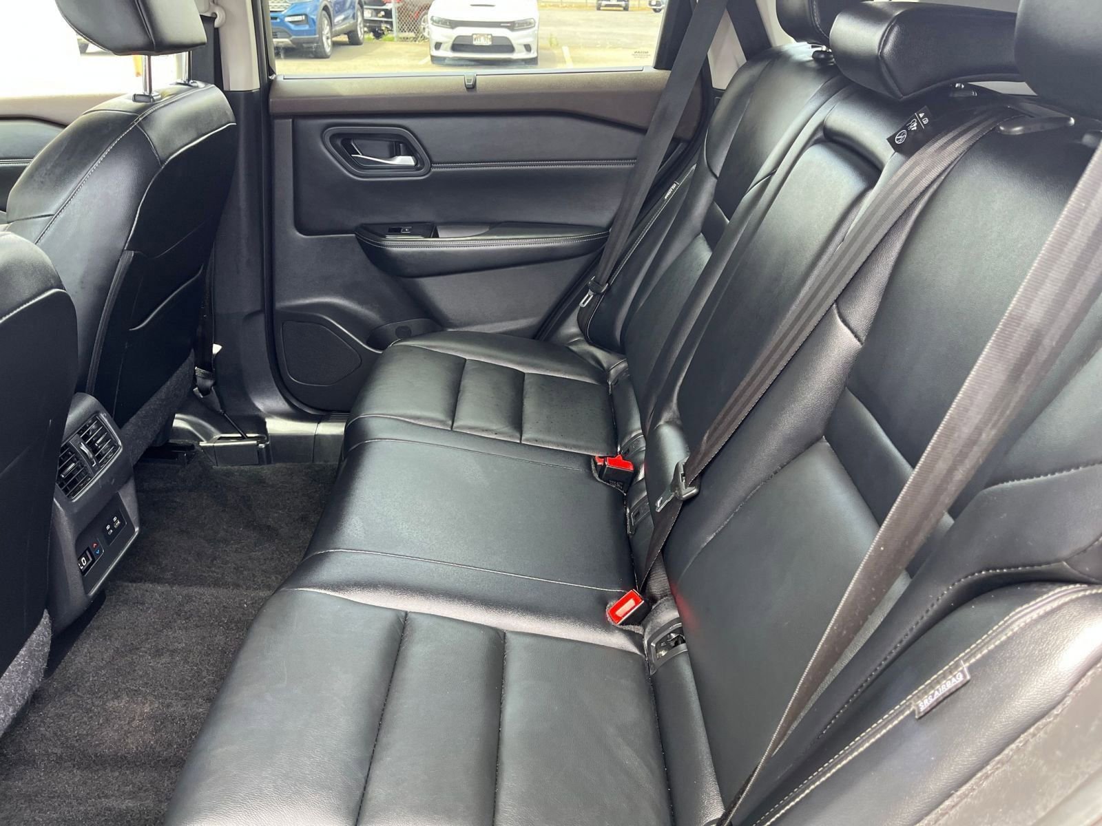 Thumbnail: 2023 Nissan Rogue - 25