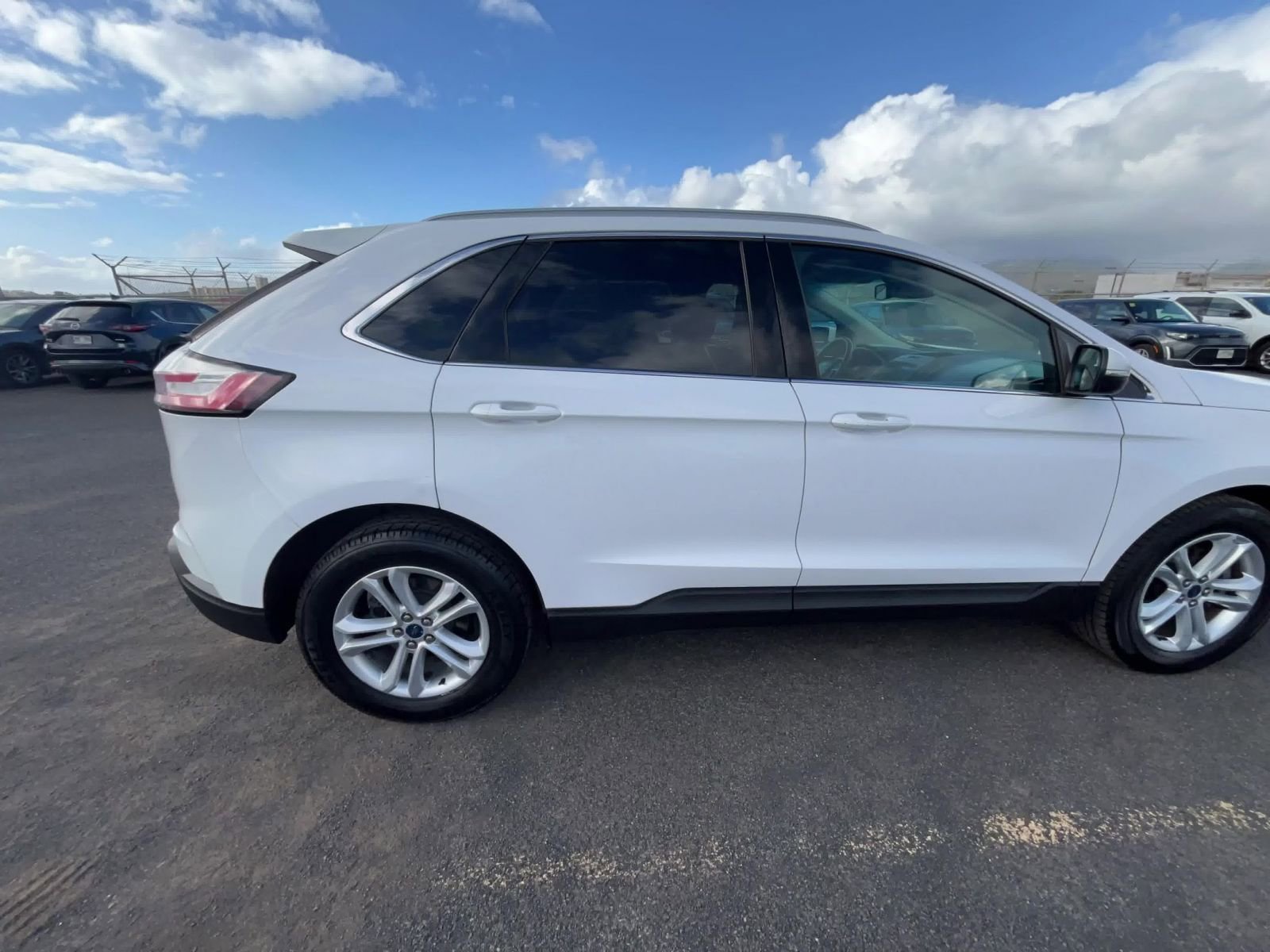 Thumbnail: 2020 Ford Edge - 16