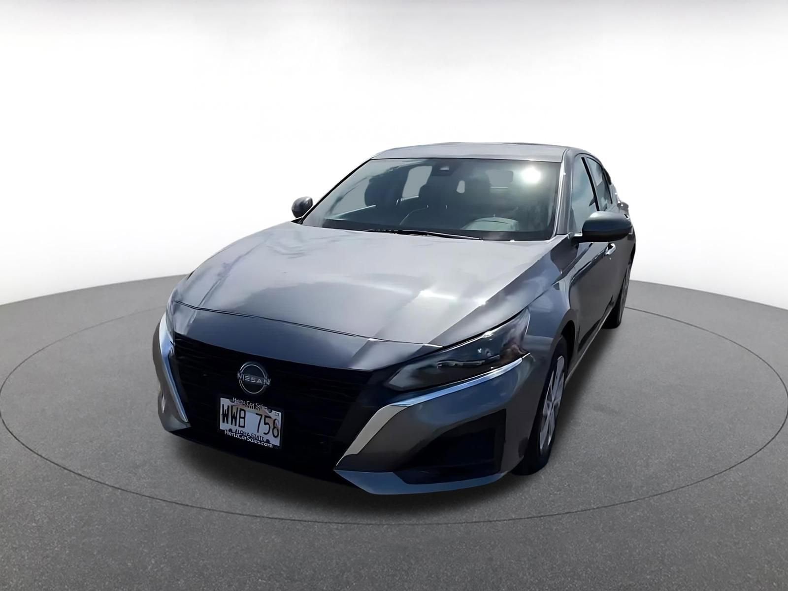 Thumbnail: 2023 Nissan Altima - 7