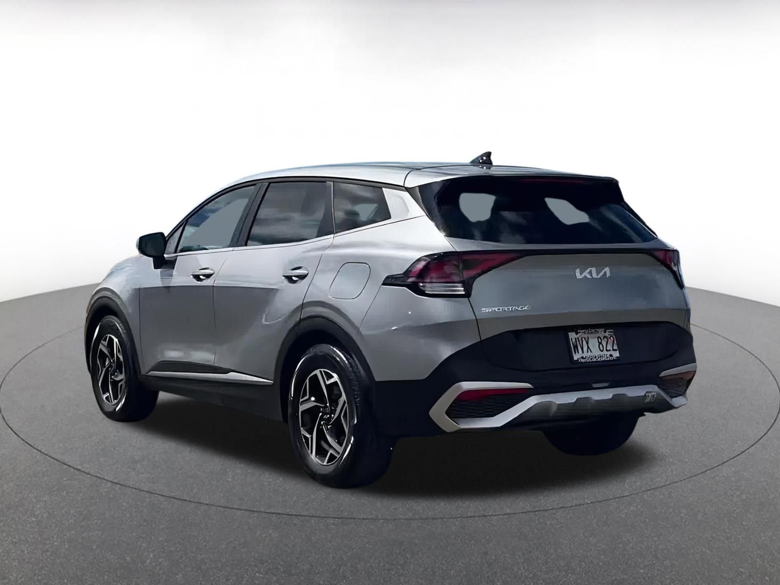 Thumbnail: 2023 Kia Sportage - 10