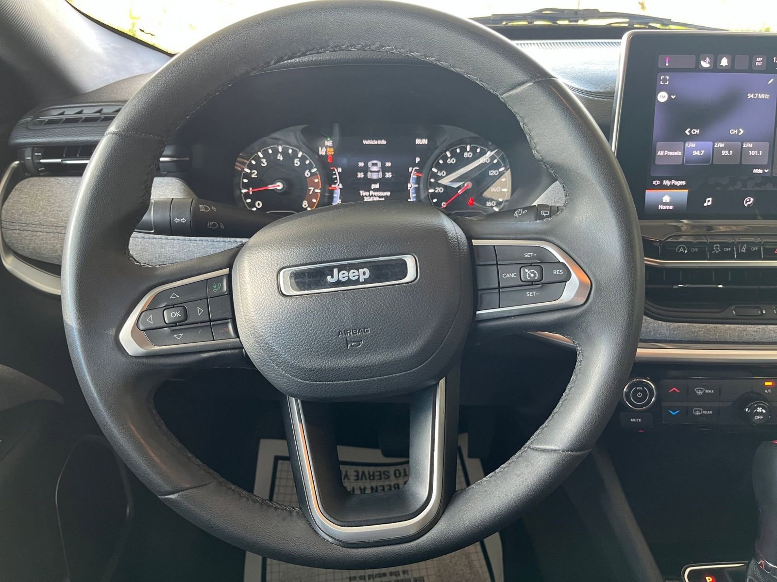 Thumbnail: 2023 Jeep Compass - 27