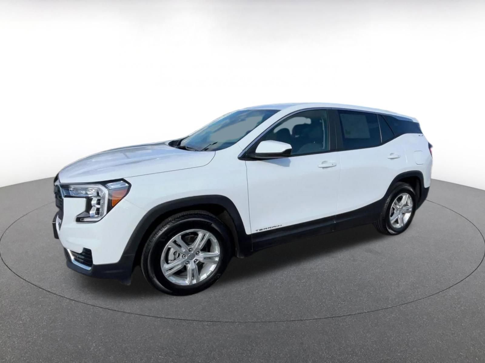 Thumbnail: 2024 GMC Terrain - 8