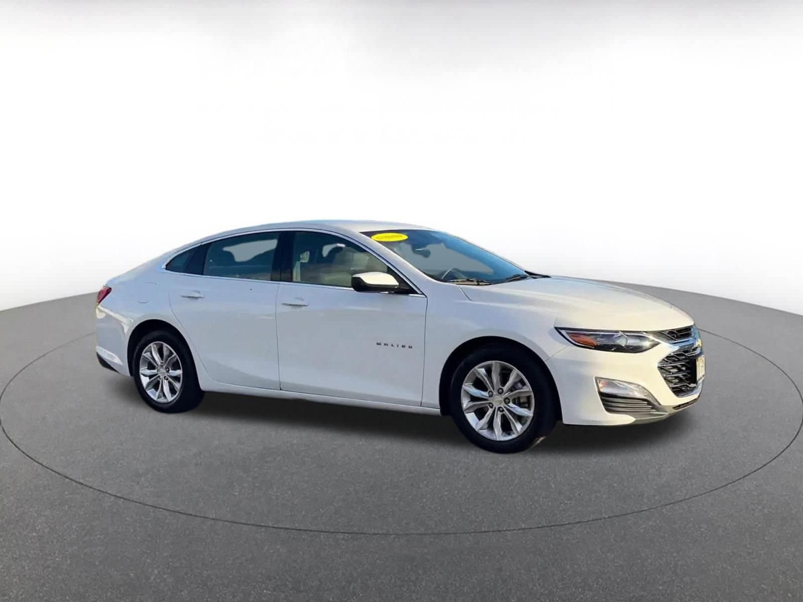 Thumbnail: 2023 Chevrolet Malibu - 2