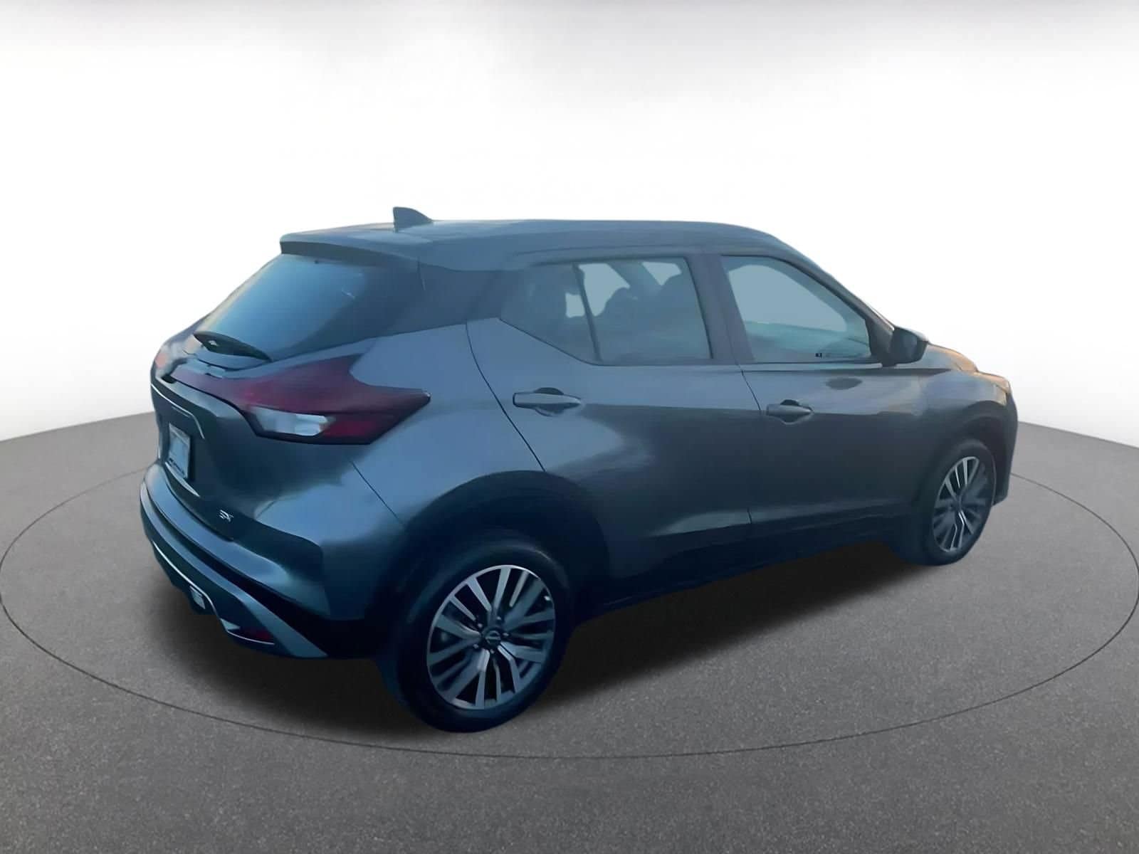 Thumbnail: 2024 Nissan Kicks - 14