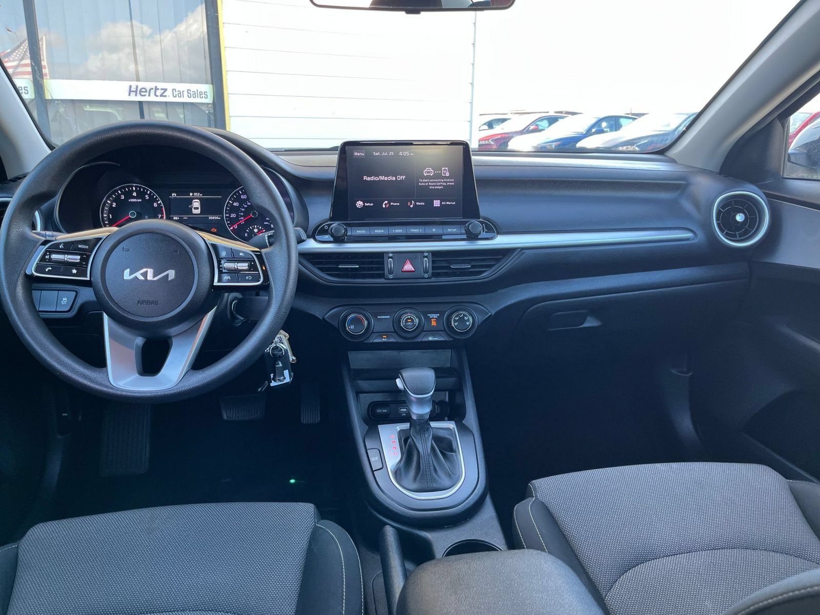 Thumbnail: 2024 Kia Forte - 31