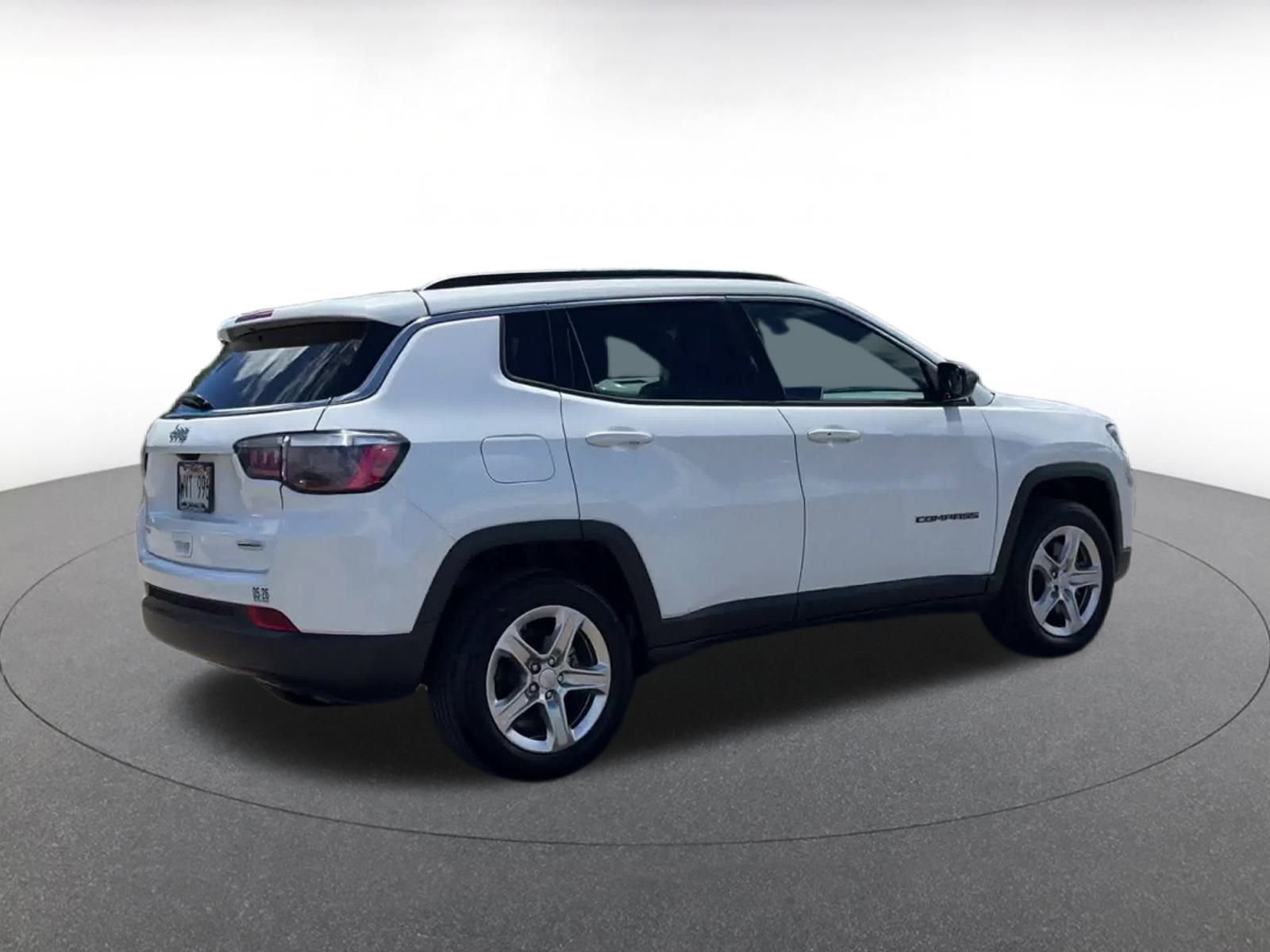 Thumbnail: 2023 Jeep Compass - 15