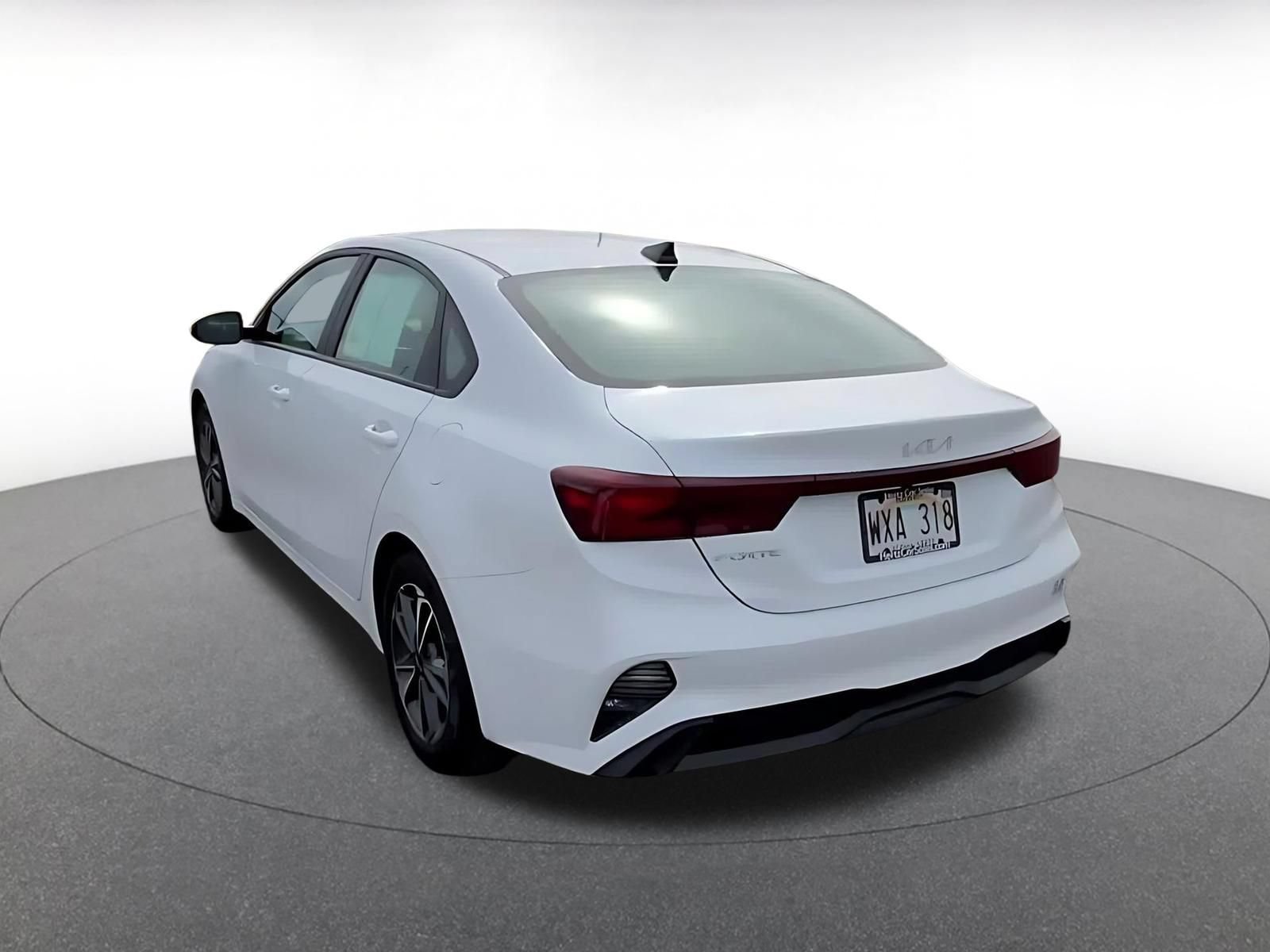 Thumbnail: 2024 Kia Forte - 12