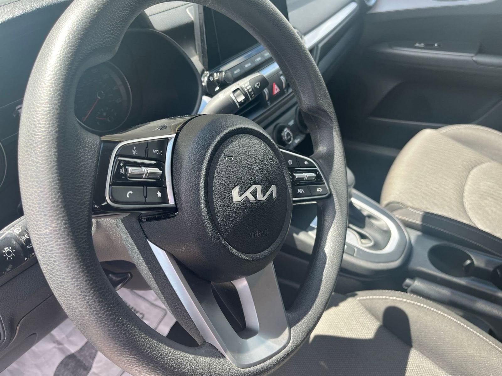 Thumbnail: 2024 Kia Forte - 33
