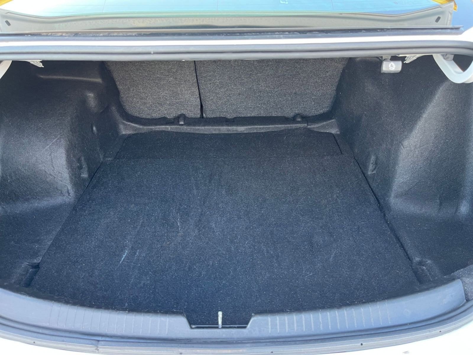 Thumbnail: 2023 Chevrolet Malibu - 31