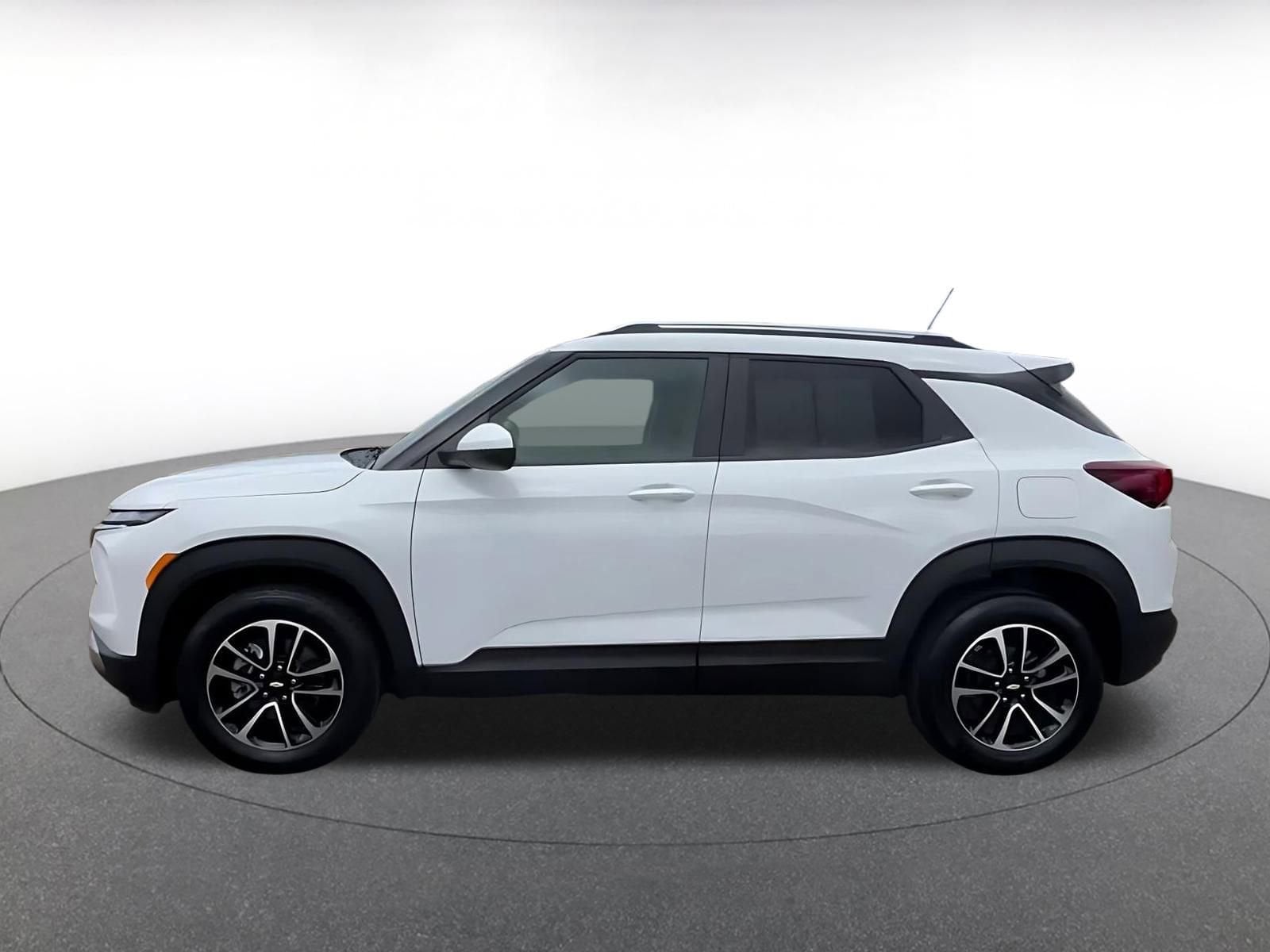 Thumbnail: 2025 Chevrolet TrailBlazer - 9