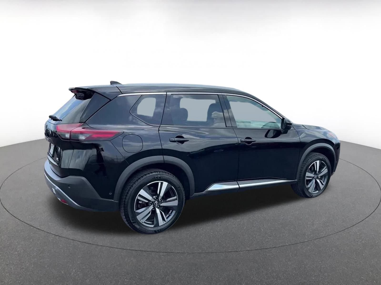 Thumbnail: 2023 Nissan Rogue - 14