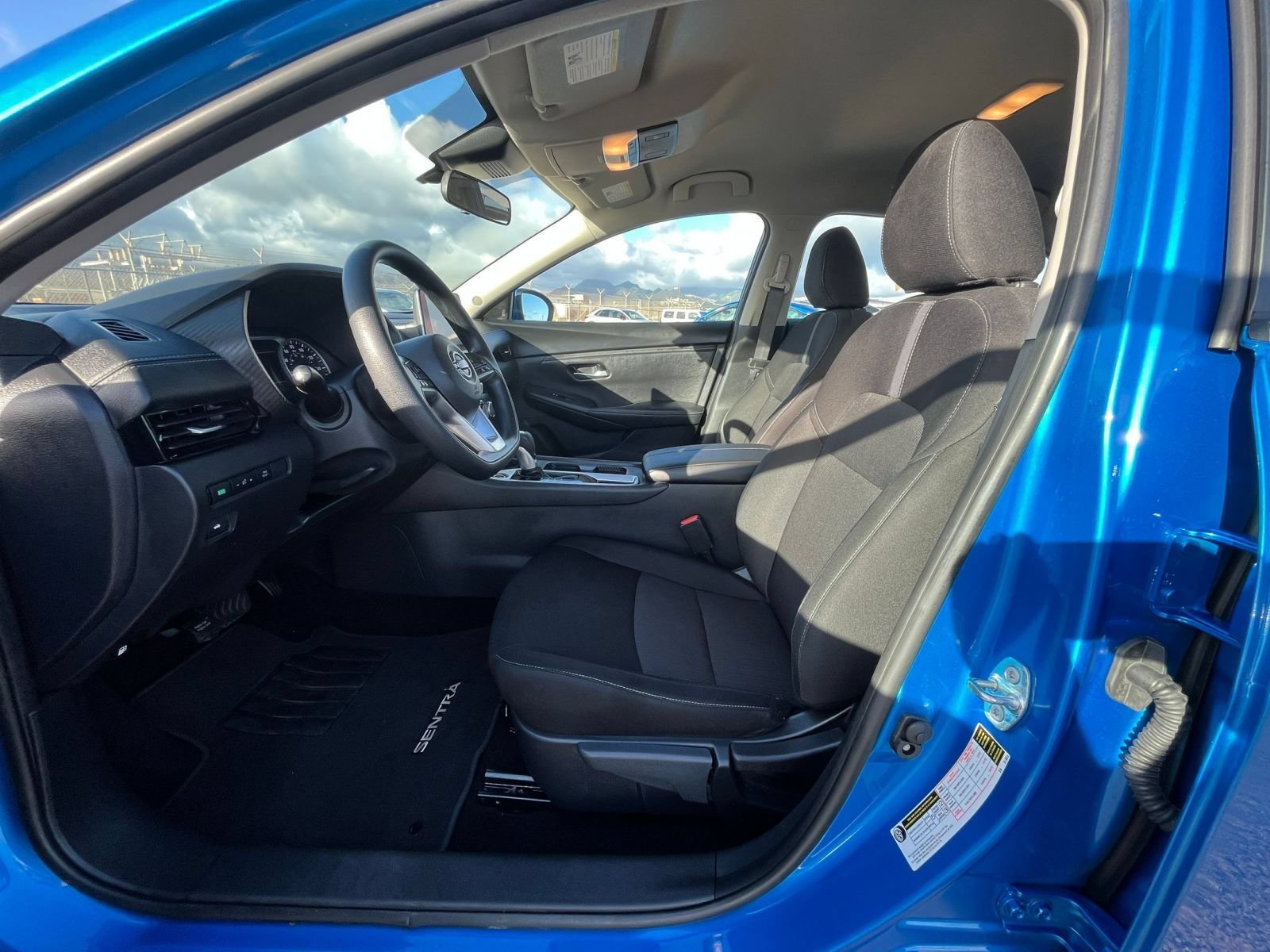 Thumbnail: 2025 Nissan Sentra - 25