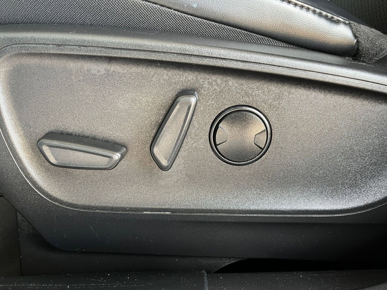 Thumbnail: 2023 Ford Escape - 23