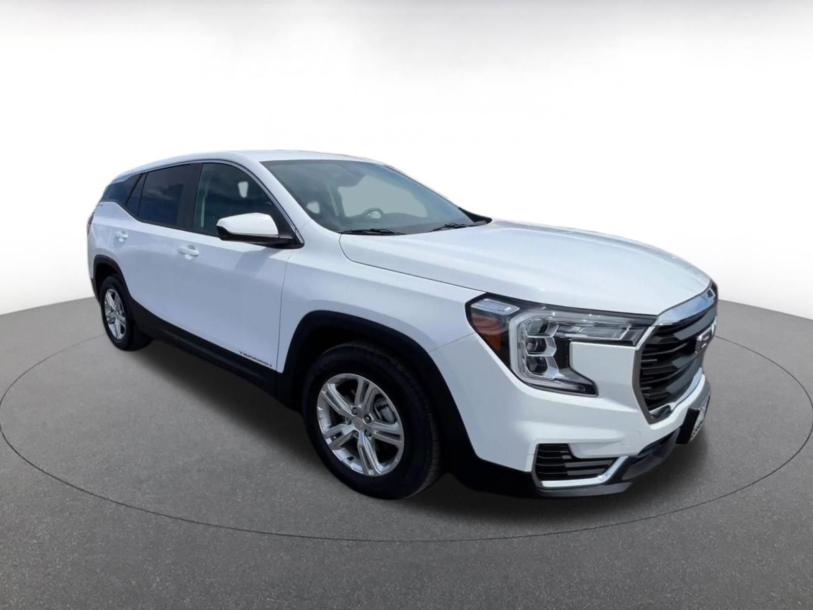 Thumbnail: 2024 GMC Terrain - 3