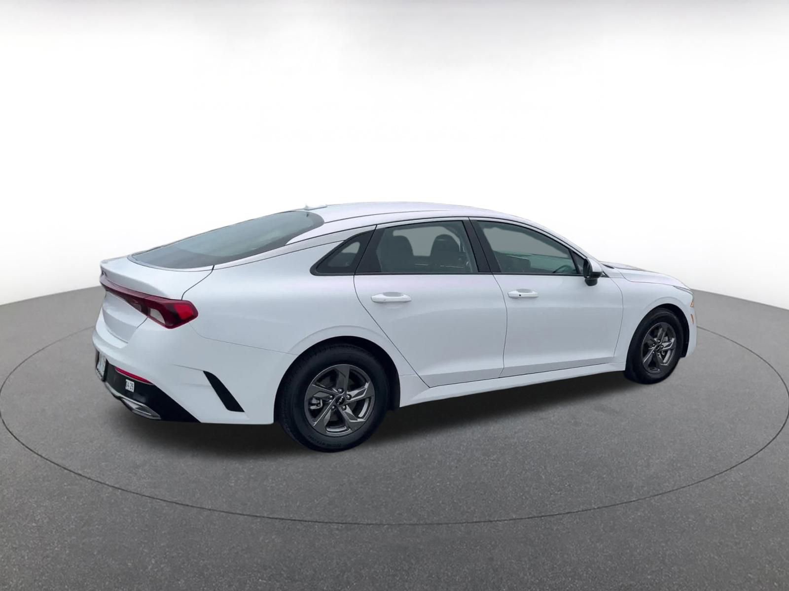 Thumbnail: 2023 Kia K5 - 15
