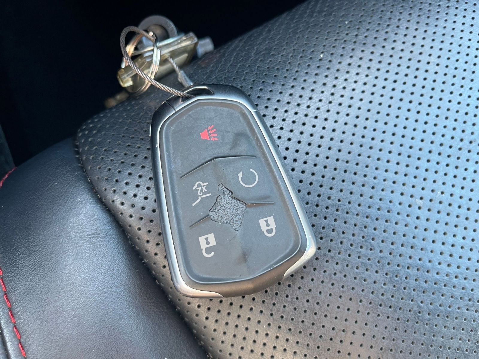 Thumbnail: 2023 Cadillac XT5 - 25