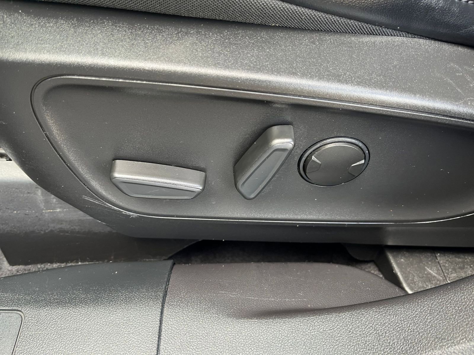 Thumbnail: 2023 Ford Escape - 23