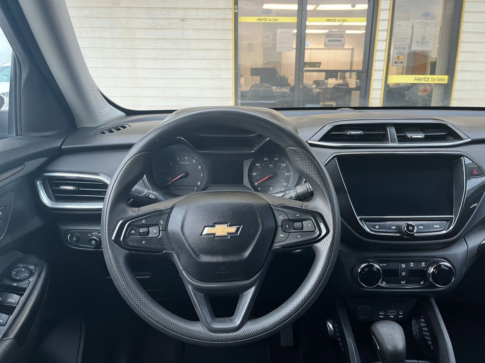 Thumbnail: 2023 Chevrolet TrailBlazer - 34