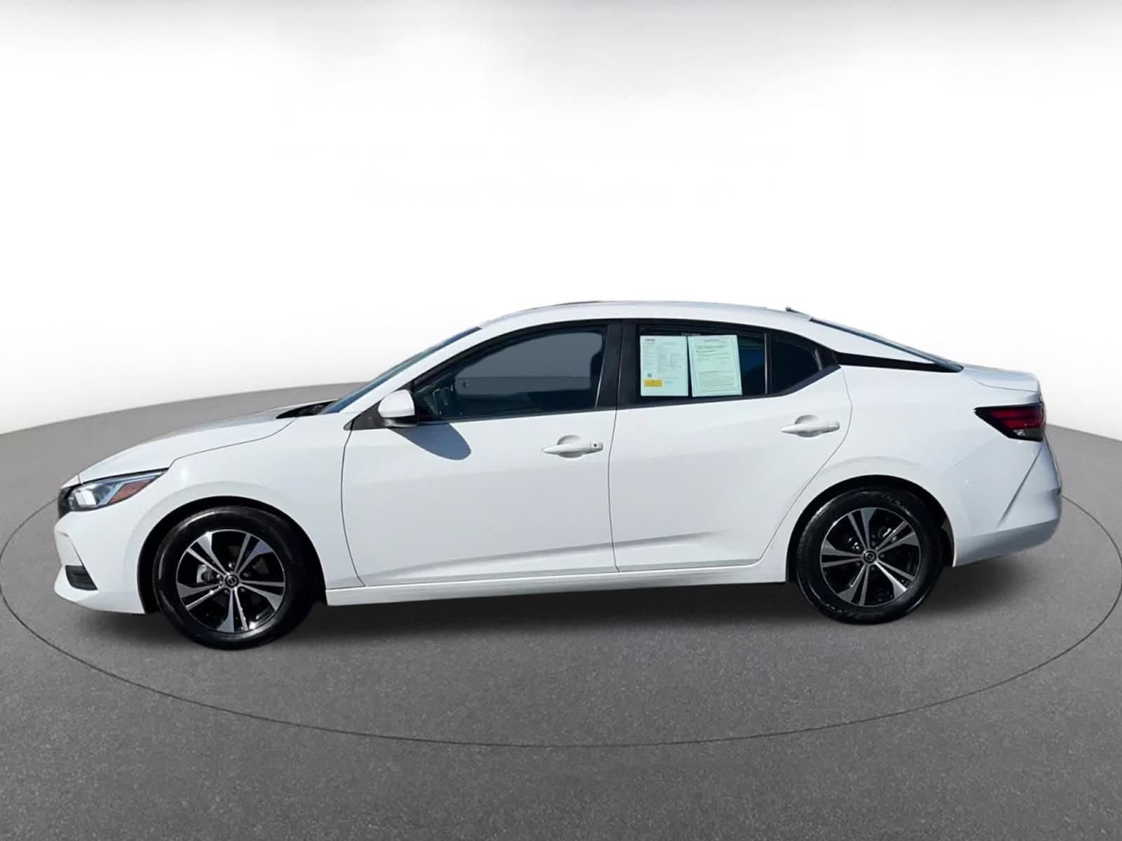 Thumbnail: 2021 Nissan Sentra - 9