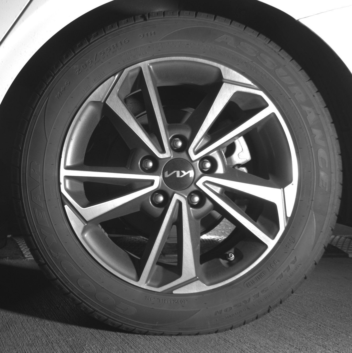 Thumbnail: 2024 Kia Forte - 23