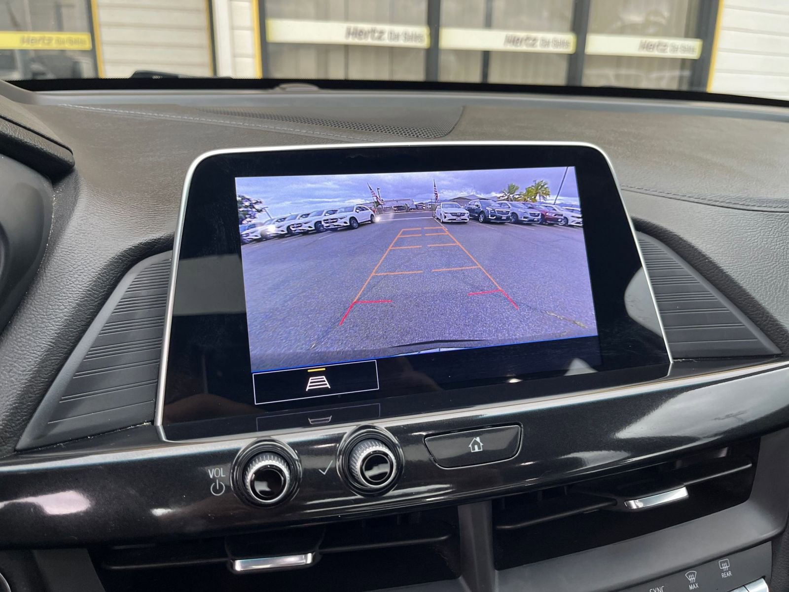 Thumbnail: 2023 Cadillac CT4 - 17