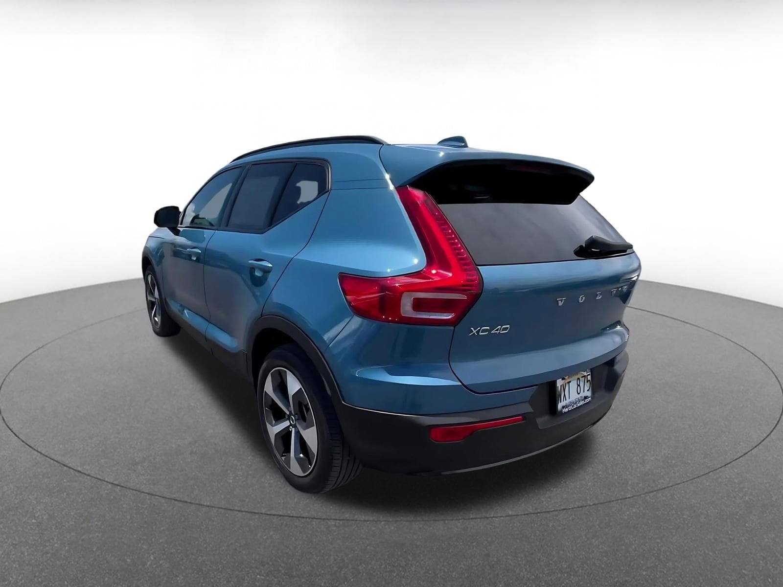 Thumbnail: 2024 Volvo XC40 - 11