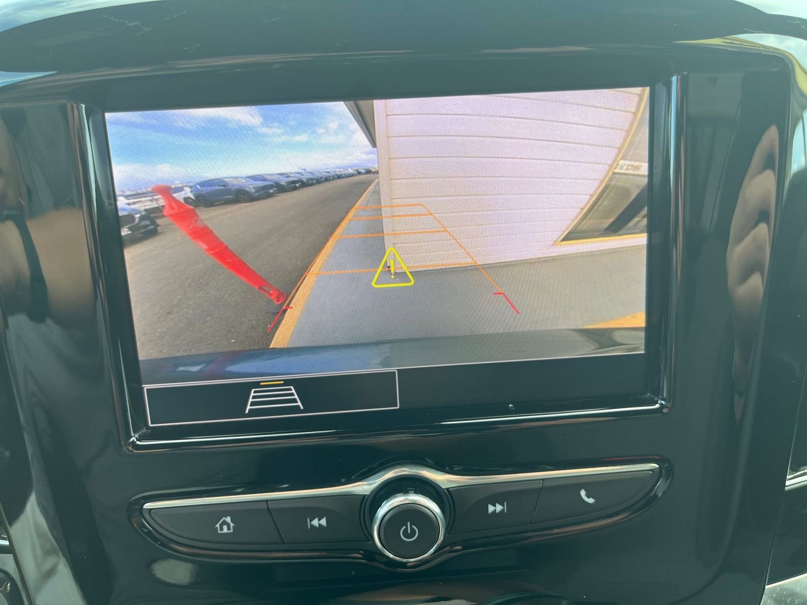 Thumbnail: 2023 Chevrolet Traverse - 23