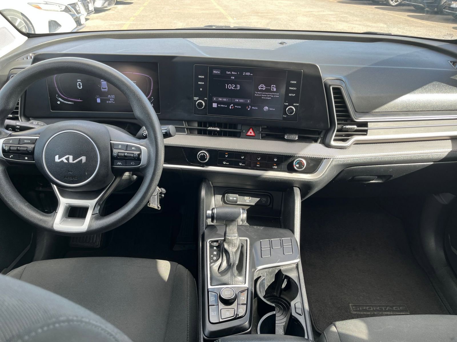 Thumbnail: 2023 Kia Sportage - 32