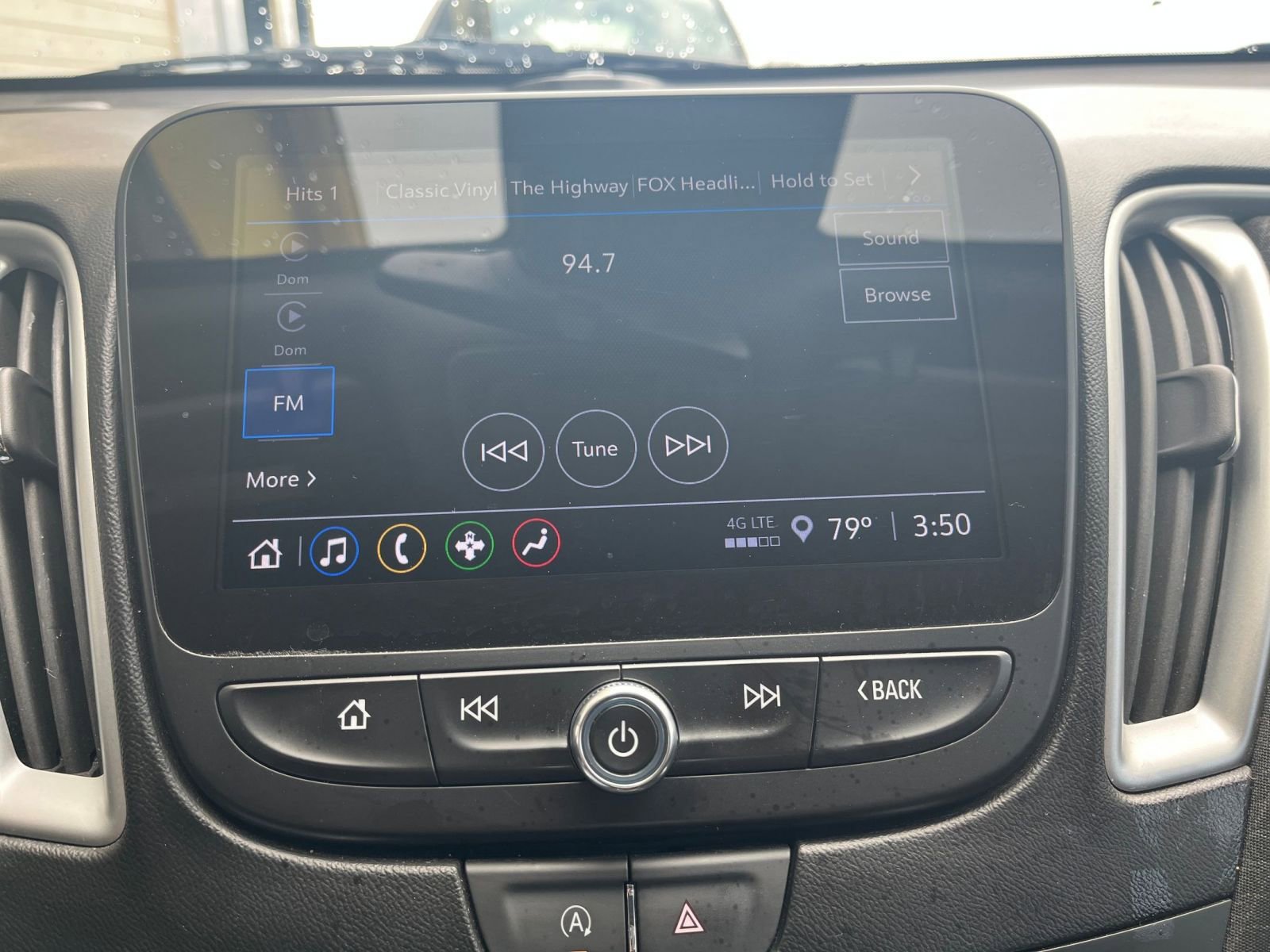 Thumbnail: 2023 Chevrolet Malibu - 21