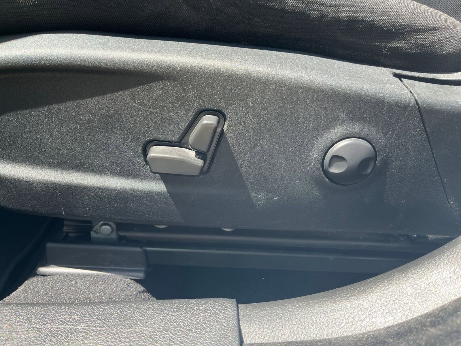 Thumbnail: 2022 Dodge Charger - 23