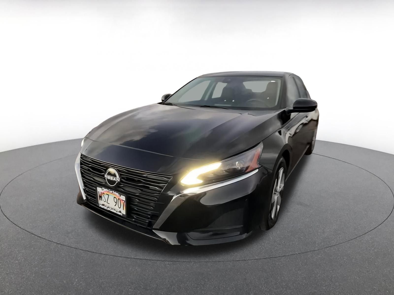 Thumbnail: 2023 Nissan Altima - 7