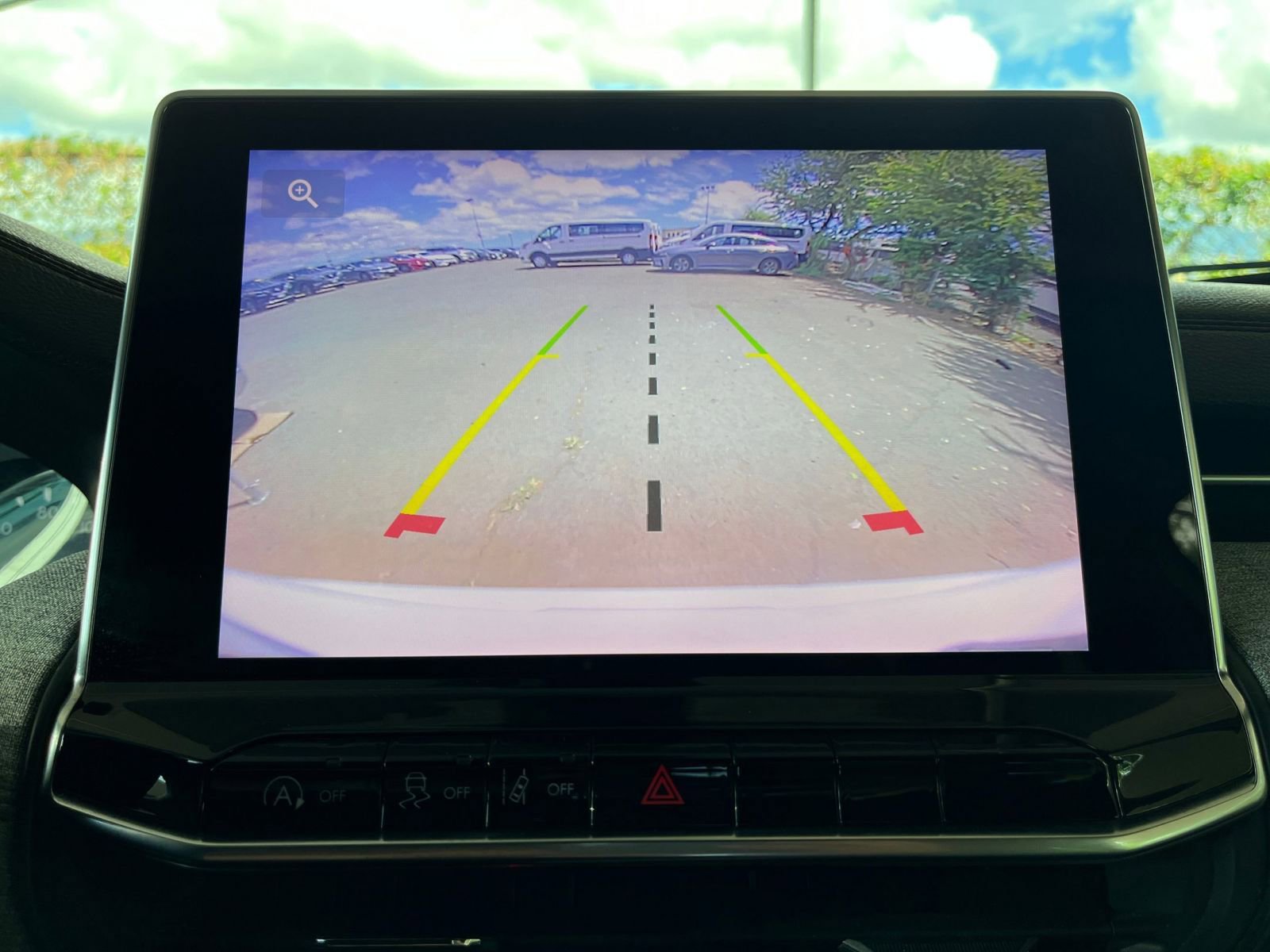 Thumbnail: 2023 Jeep Compass - 17