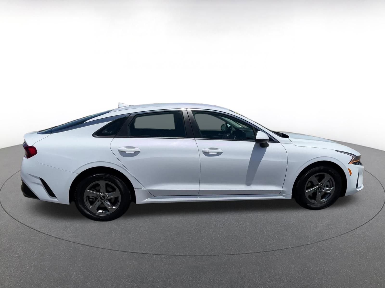 Thumbnail: 2023 Kia K5 - 12