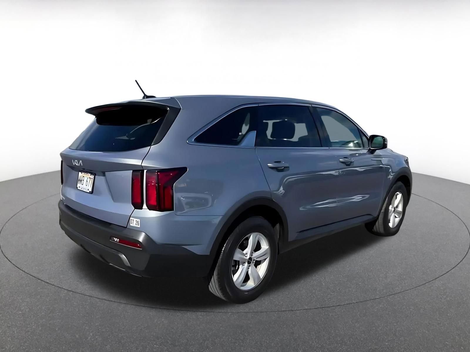 Thumbnail: 2023 Kia Sorento - 14