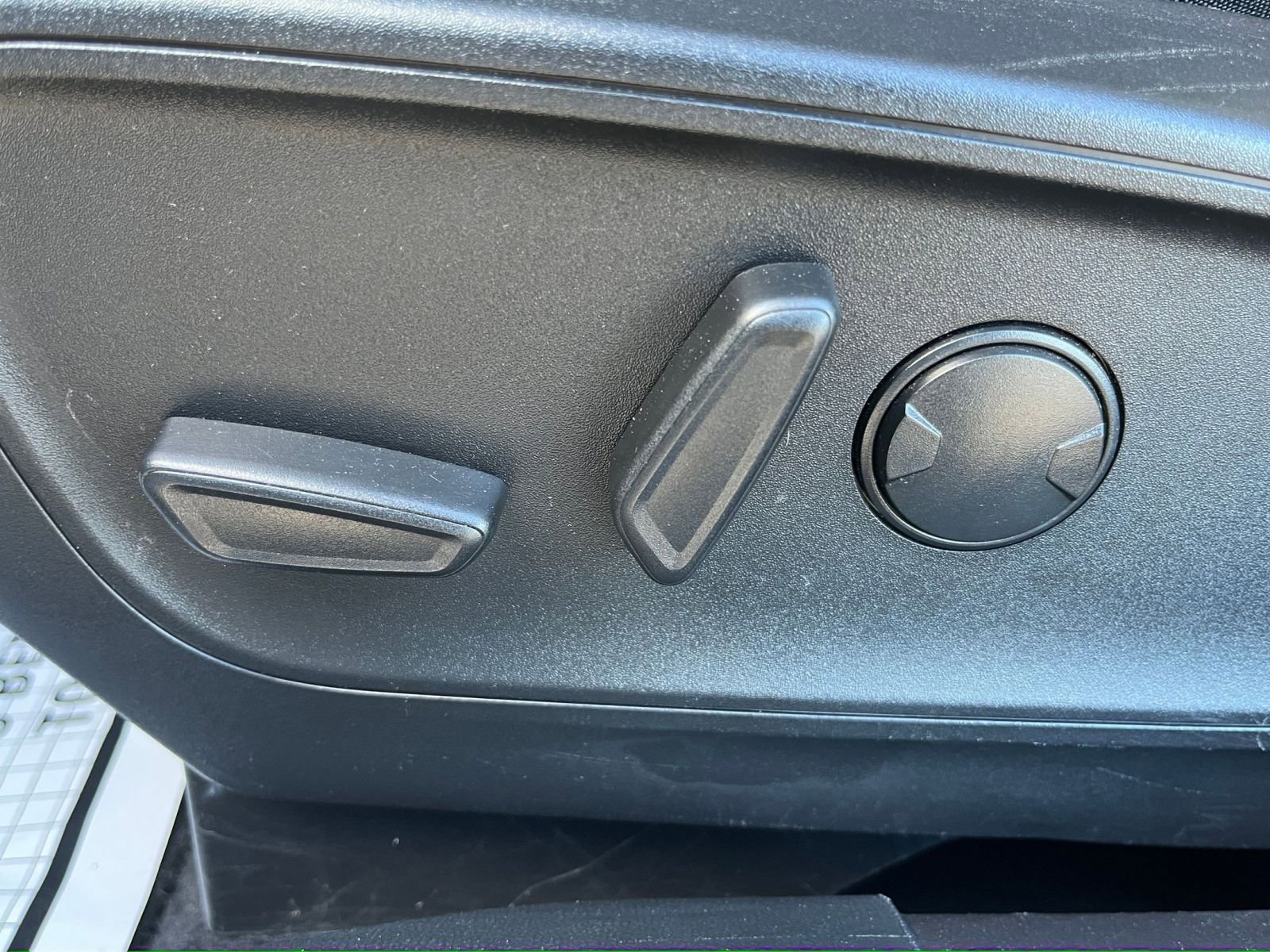 Thumbnail: 2023 Ford Escape - 23