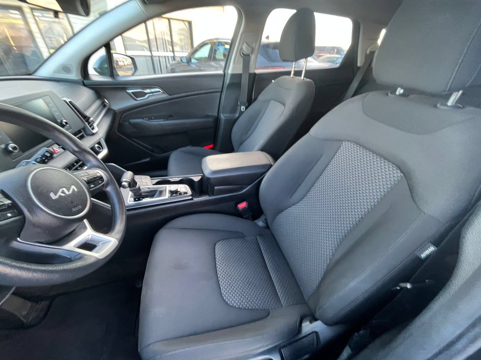 Thumbnail: 2025 Kia Sportage - 25