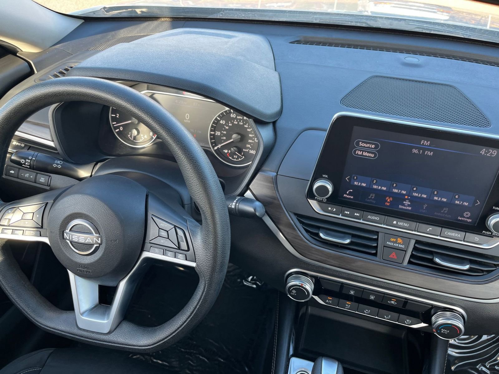 Thumbnail: 2023 Nissan Altima - 33