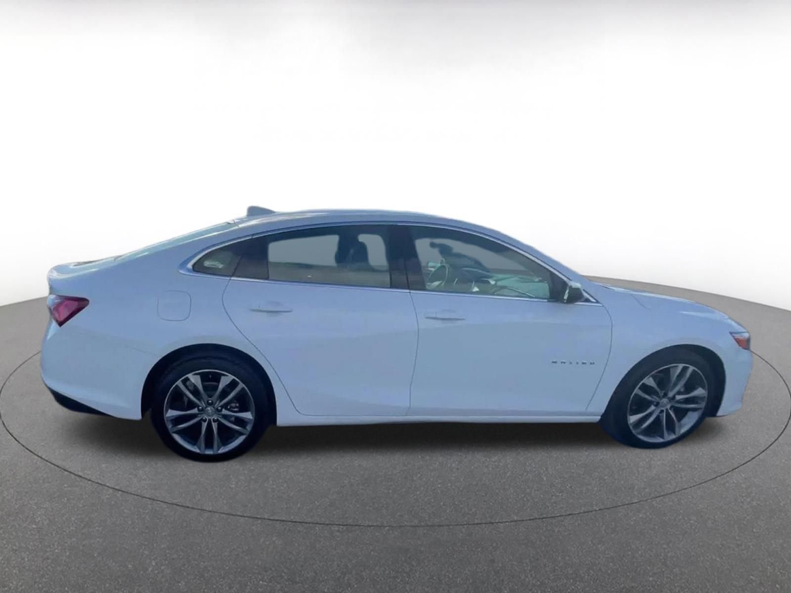 Thumbnail: 2024 Chevrolet Malibu - 16