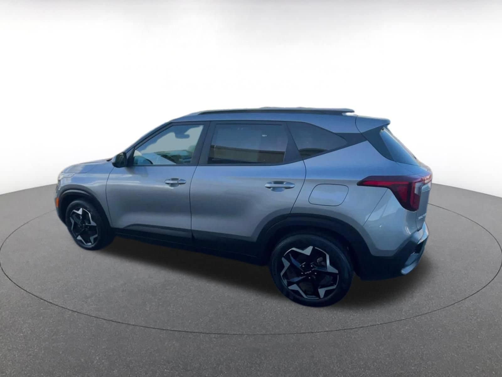 Thumbnail: 2025 Kia Seltos - 9