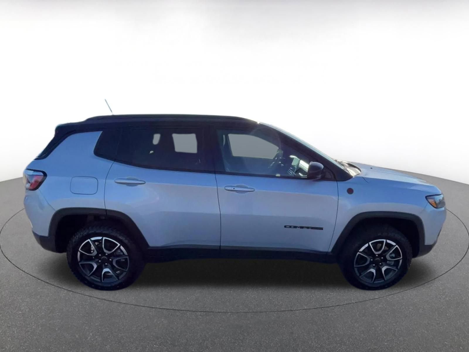 Thumbnail: 2025 Jeep Compass - 16