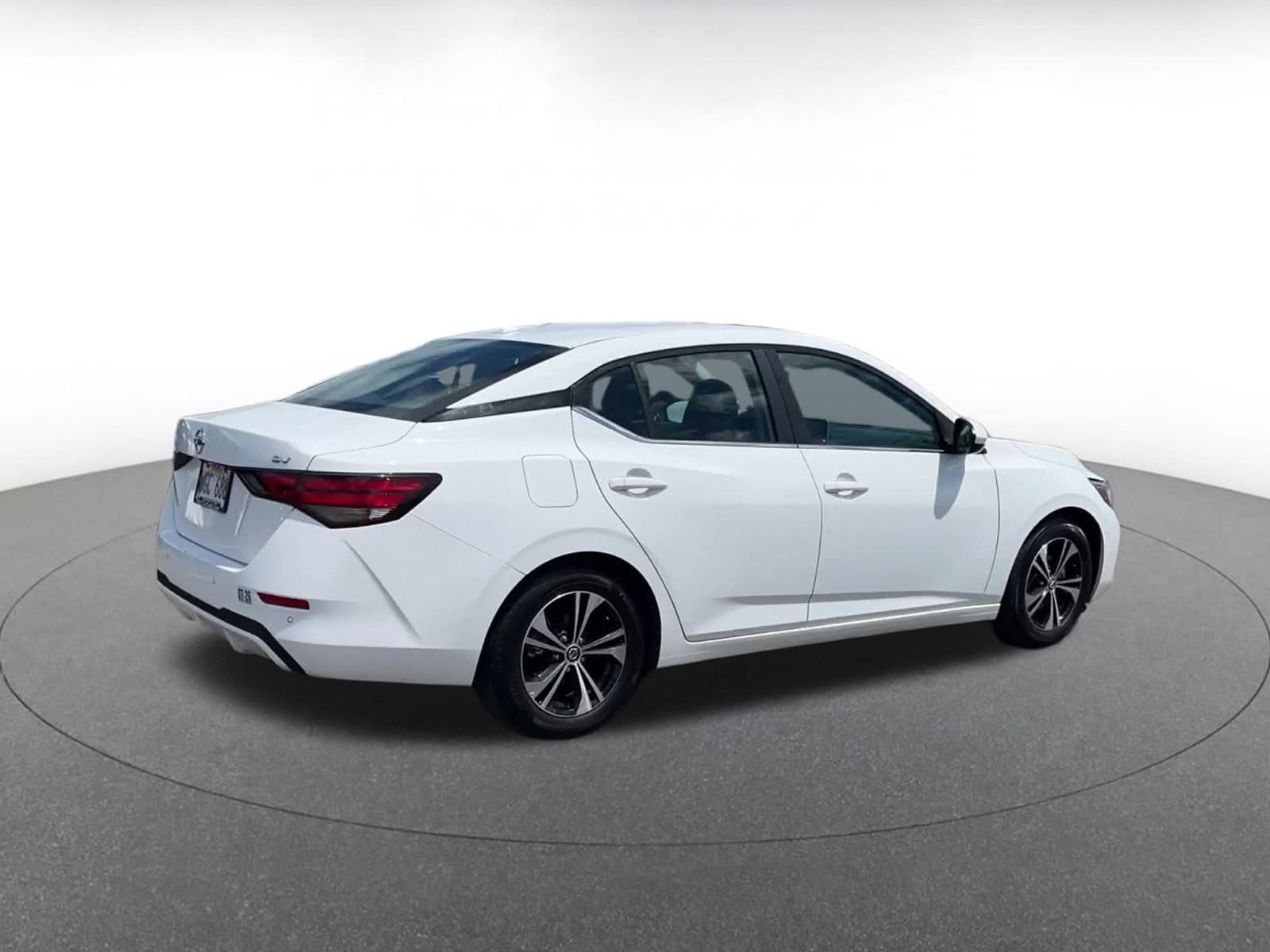 Thumbnail: 2021 Nissan Sentra - 15