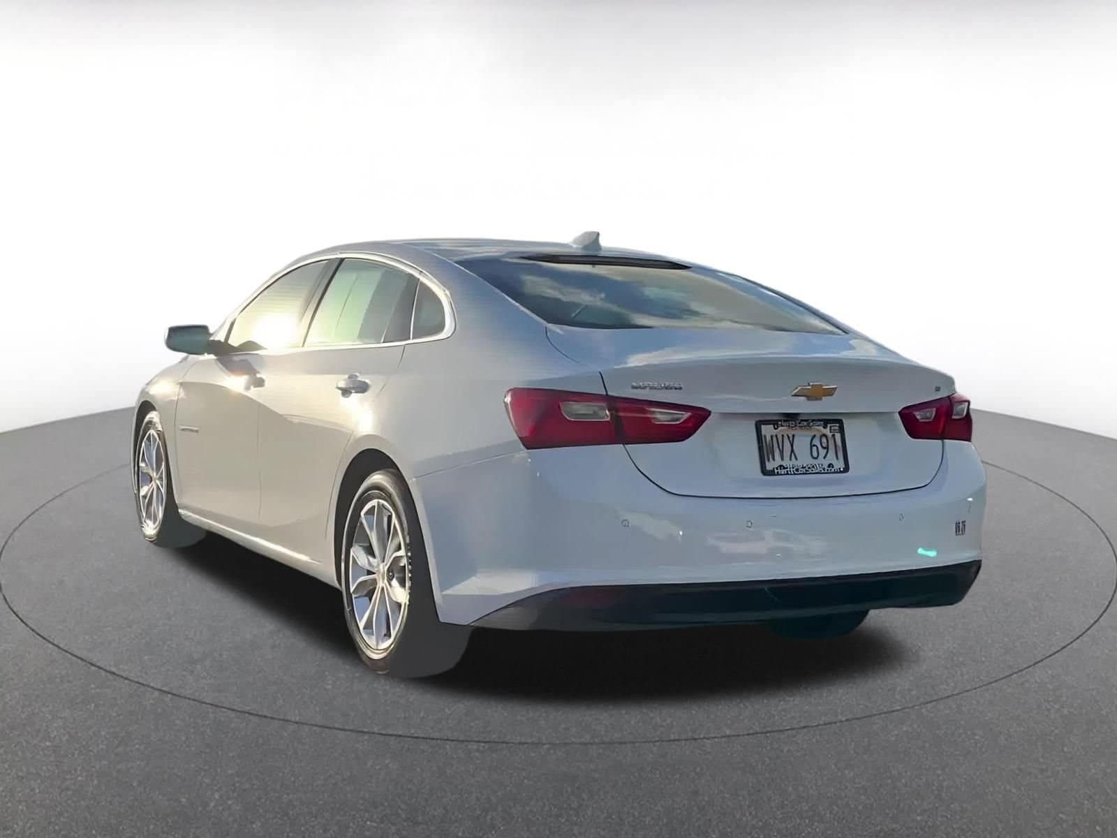 Thumbnail: 2023 Chevrolet Malibu - 11